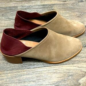 ALL BLACK $150 low ankle booties suede shoes size 10